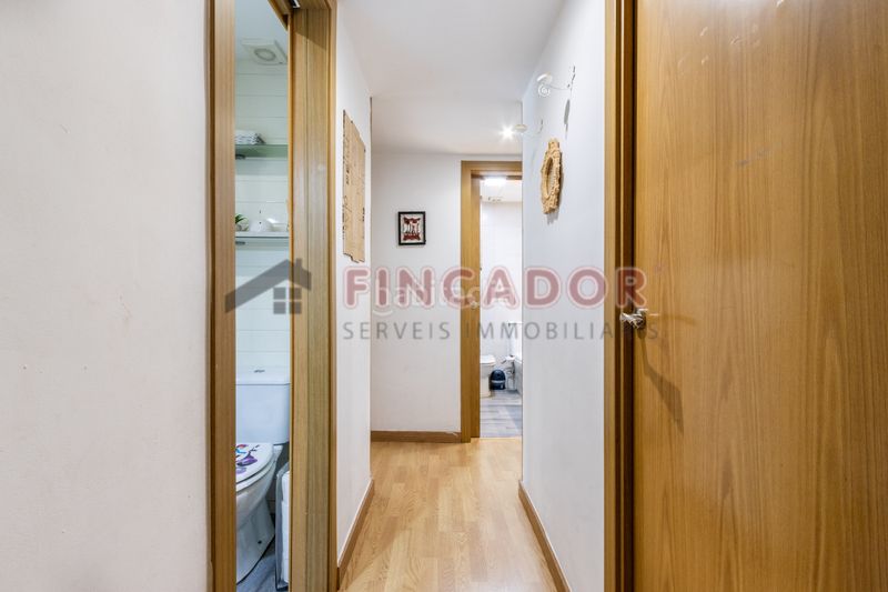Foto 62f8e29e-2079-41a2-a875-73e8aa12fbb2. Appartamento con riscaldamento in Eixample Sabadell
