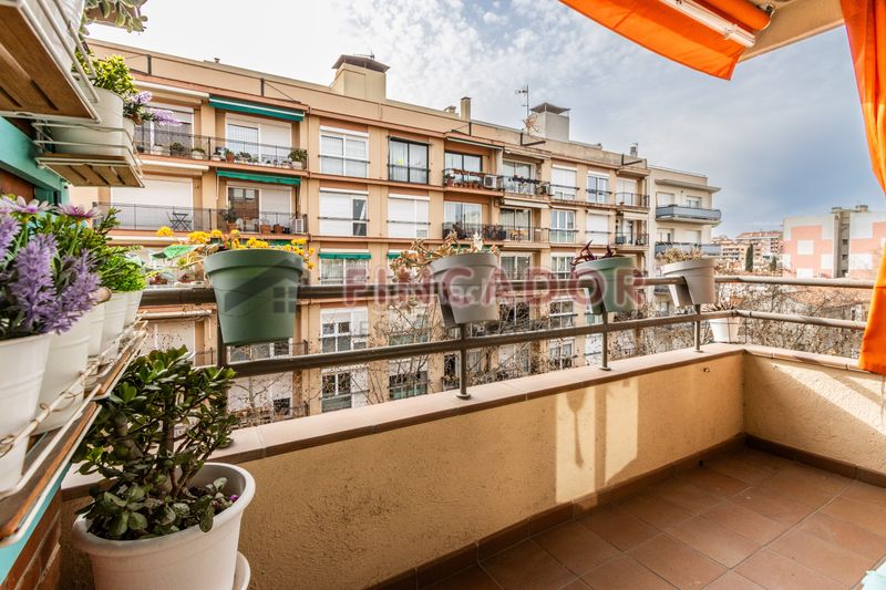 Foto c94d104b-4d53-4dad-b48f-de22ce358f69. Appartamento con riscaldamento in Eixample Sabadell