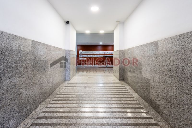 Foto 4d8aa17a-6c2b-4ae4-83a6-50d4a485db75. Flat with heating in Eixample Sabadell