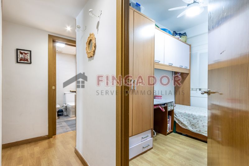 Foto 5ae60aa0-7b5d-46ea-a363-fa8ea1bd82c4. Flat with heating in Eixample Sabadell