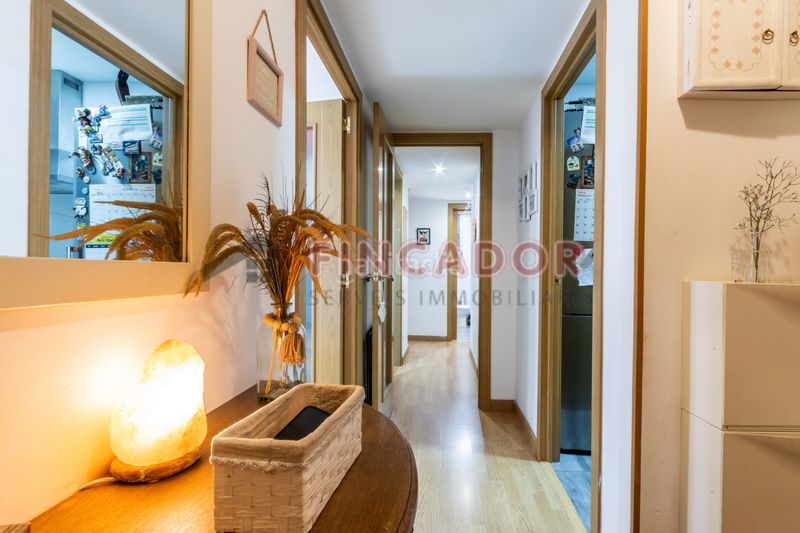 Foto aa3e10a8-29be-40b1-ba1b-42d349515f23. Flat with heating in Eixample Sabadell