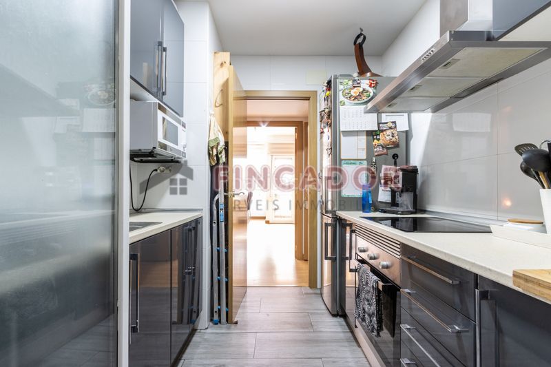 Foto cc33ab4b-d5e3-400d-bba8-2184074f755a. Flat with heating in Eixample Sabadell