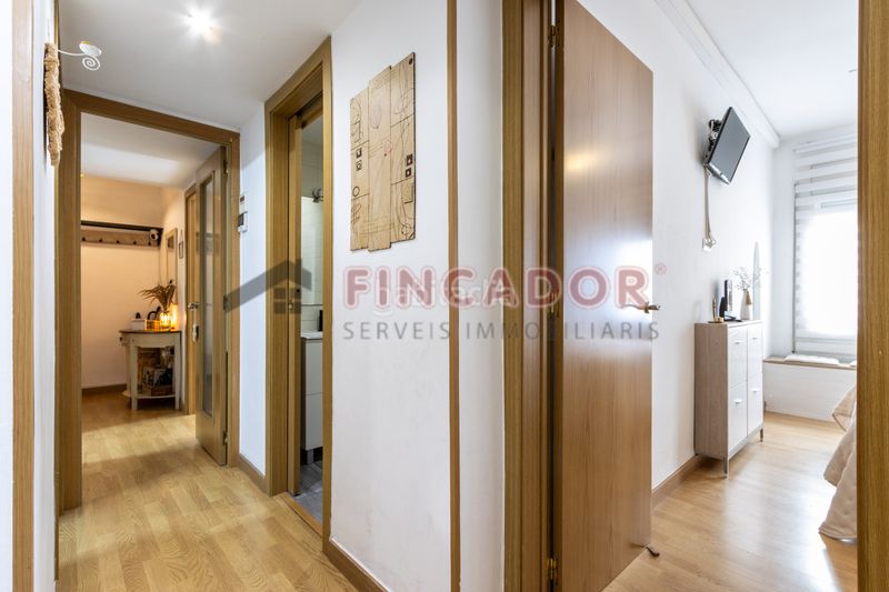 Foto fa62cd74-efd6-43a7-93d8-a914ee8efc89. Pis amb calefacció a Eixample Sabadell