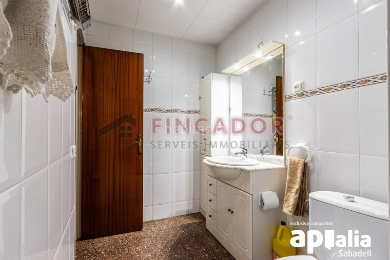 Foto 39132f6b-c894-41f4-9cab-16be72ccb403. Piso en Centre Sabadell