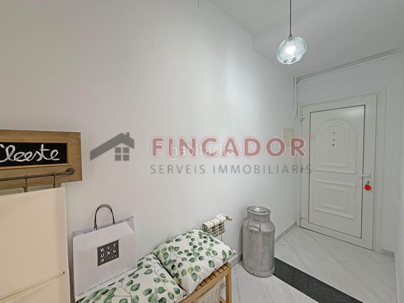 Foto 4aa1b2c4-6b37-4420-9112-e01f9c1fbb38. Casa adossada amb calefacció aparcament a Gràcia Sabadell