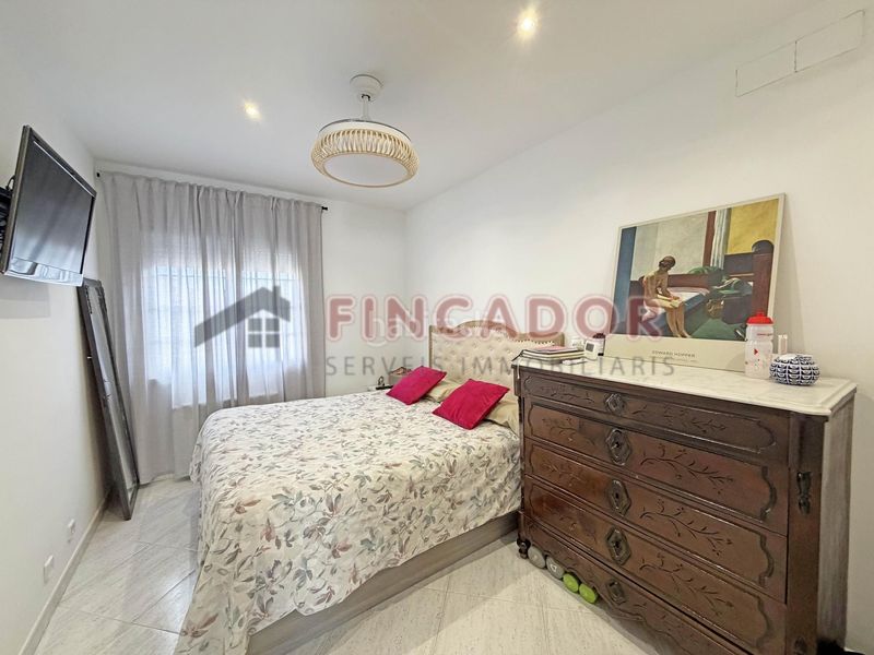 Foto c1c96a0a-0bf5-436a-9fe9-77f056d2e476. Casa adossada amb calefacció aparcament a Gràcia Sabadell