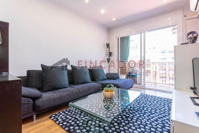 Foto 82fd59d6-8d25-43fb-b163-2ed61500e620. Piso en La Nova Esquerra de l´Eixample Barcelona