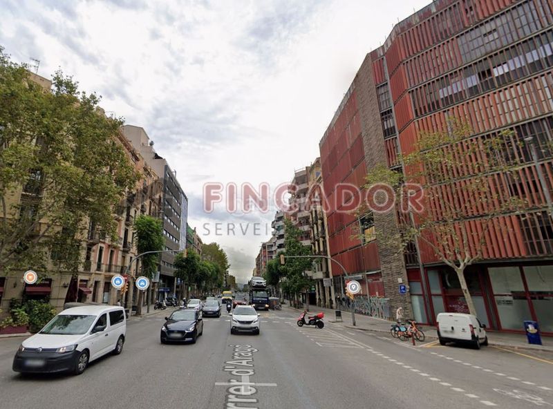Foto 39403287-144c-4103-b9a3-fee2b312e75c. Pis amb calefacció a Dreta de l´Eixample Barcelona