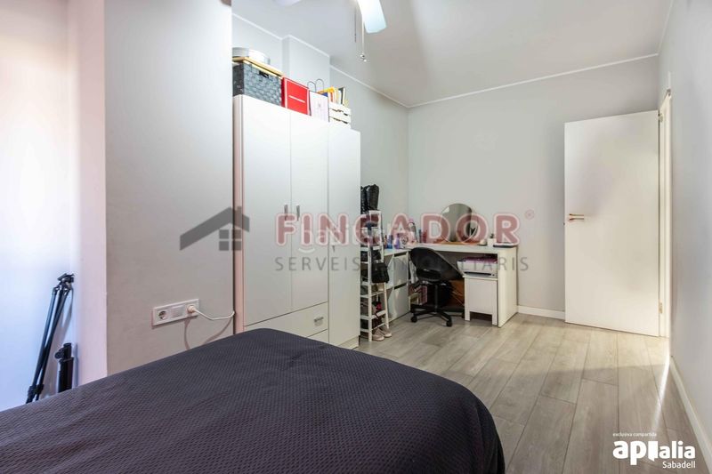 Foto 9d04298e-52ce-4bd7-9cf0-642043c6ef92. Duplex avec chauffage dans Eixample Sabadell