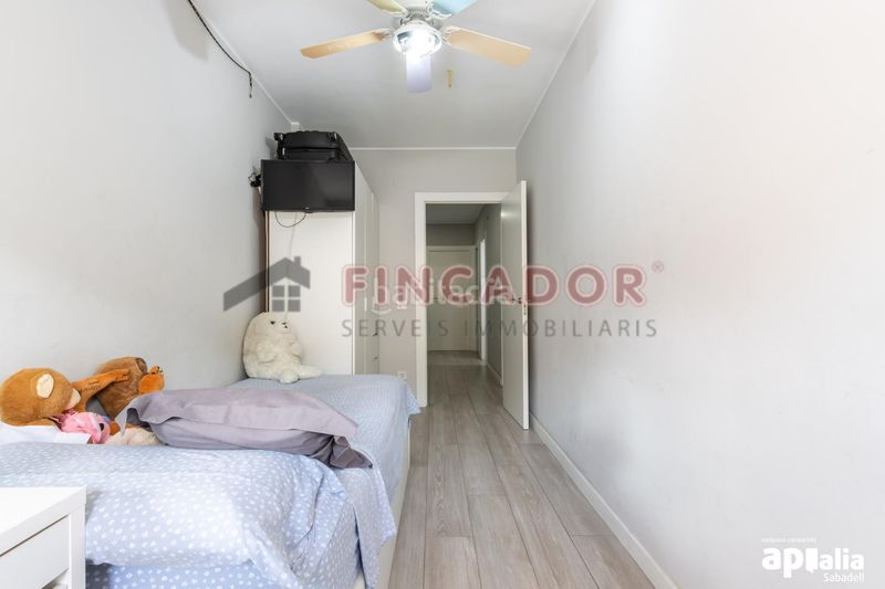 Foto c6d3baff-eeb7-4aad-aaef-c9e22ec1dfd7. Duplex avec chauffage dans Eixample Sabadell
