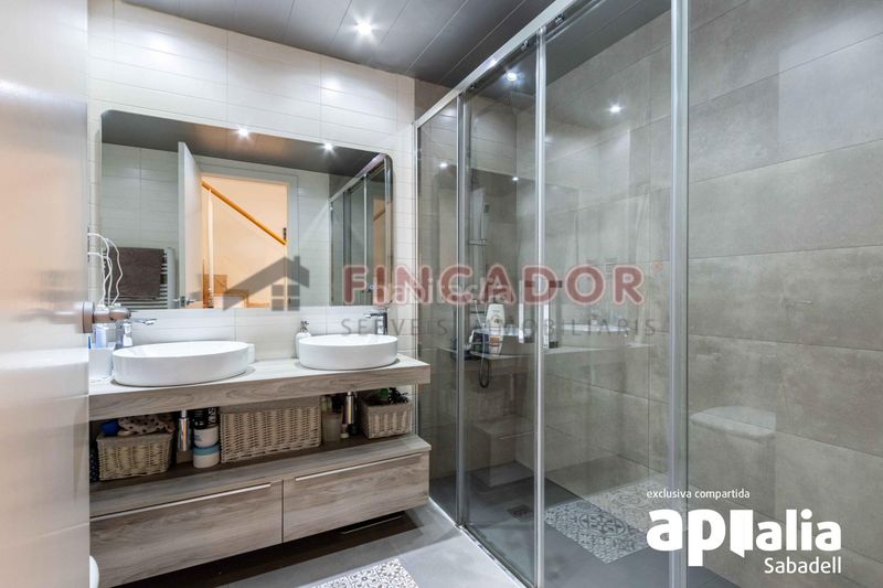 Foto 4d32d958-3ceb-4da1-a899-102a1492c27c. Casa amb calefacció aparcament a Creu Alta Sabadell