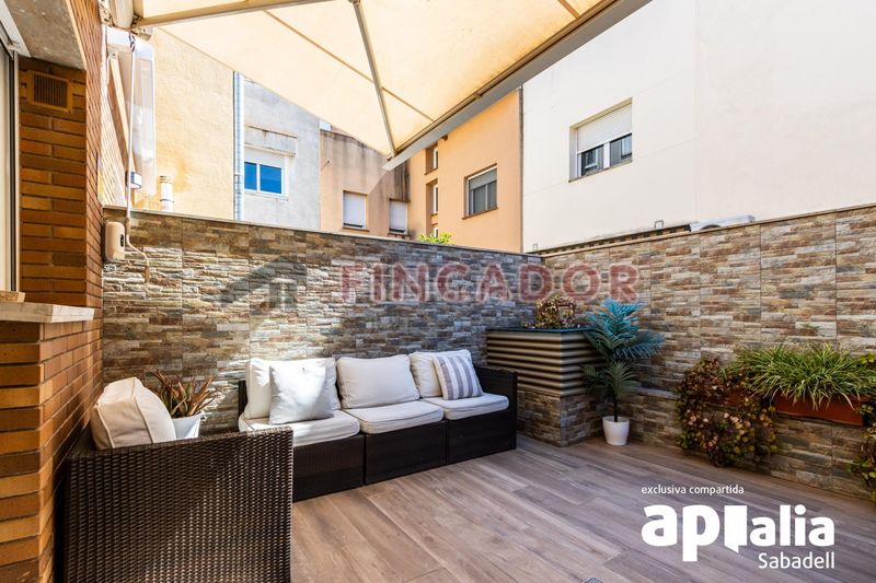 Foto ac16496b-328d-4a96-af3f-f8cd46cabd67. Casa amb calefacció aparcament a Creu Alta Sabadell