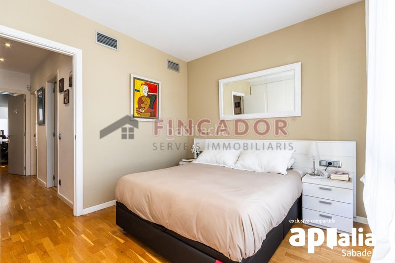 Foto d807895f-9d26-4e98-8429-958a554665f8. Casa amb calefacció aparcament a Creu Alta Sabadell