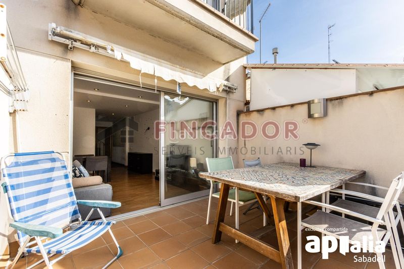 Foto 1065d66e-e597-4723-8ce0-4598a201fc2d. Casa amb calefacció aparcament a Gràcia Sabadell