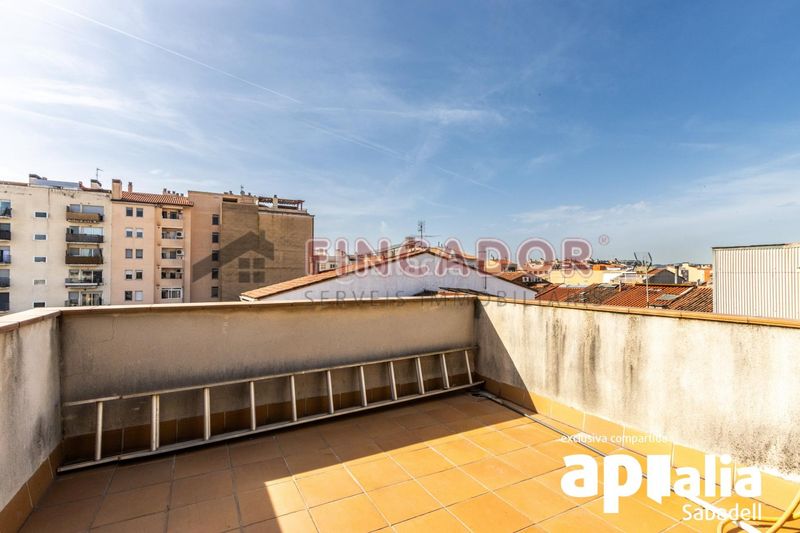 Foto c8474e99-4ef4-400d-b6a6-0c705fae284c. Casa amb calefacció aparcament a Gràcia Sabadell