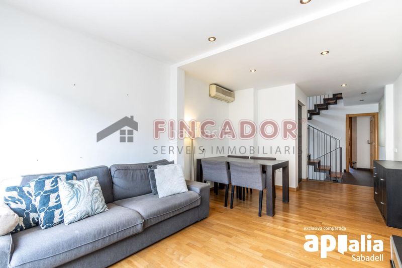 Foto d005b360-255a-498e-a7f1-3ca5c92f74f4. Casa amb calefacció aparcament a Gràcia Sabadell