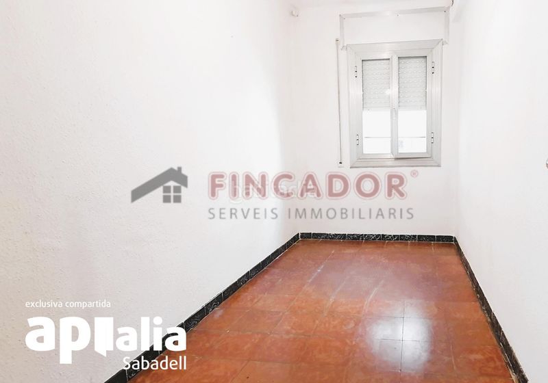 Foto 7ae91c02-d8bf-4160-af00-14cb559b3f33. Piso en Les Termes Sabadell