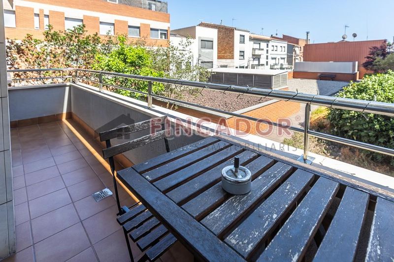 Foto 1b7332b6-534b-461f-8d7c-df76b8170bdf. Appartamento con riscaldamento parcheggio in Eixample Sabadell
