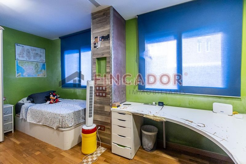 Foto 7b4ec231-5655-4223-a982-6f7811eeccb4. Appartement avec chauffage parking dans Eixample Sabadell