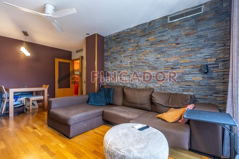 Foto f4264f2e-1c8b-4e90-b089-a6e34572ad8c. Appartement avec chauffage parking dans Eixample Sabadell