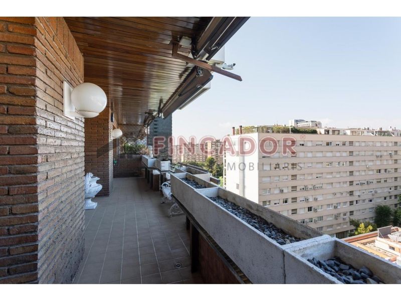 Foto cf225b3b-a35d-4bb0-a3bb-712d2552b19c. Piso en Pedralbes Barcelona