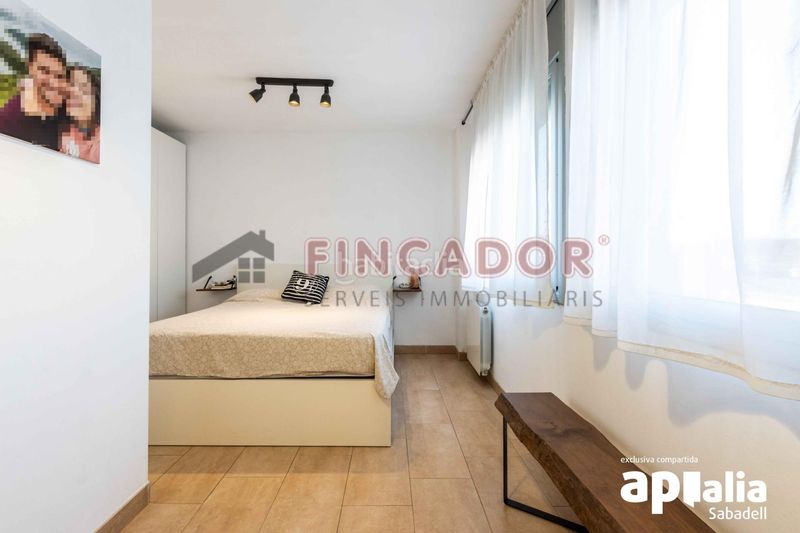 Foto 57de43e2-e634-43be-8e8c-dad21a0b0de7. Duplex con riscaldamento parcheggio in Covadonga Sabadell