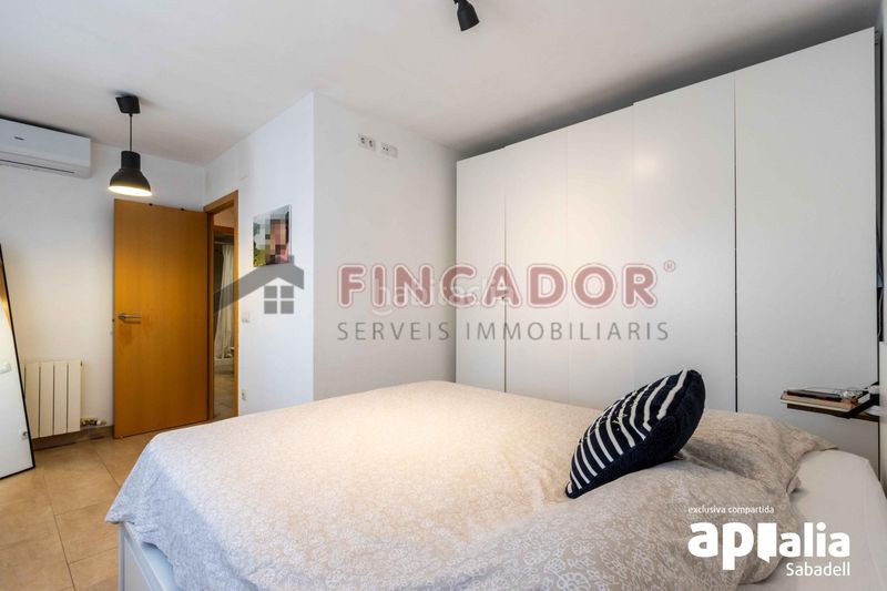 Foto b4646c06-7738-4178-b351-a952bdea8f0d. Duplex con riscaldamento parcheggio in Covadonga Sabadell