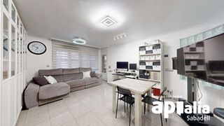 Etagenwohnung  Carrer d'enric granados