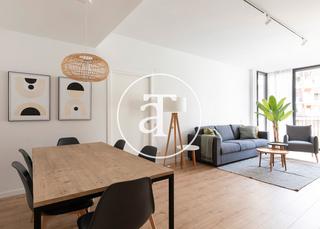 Lloguer Pis  Passatge de saladrigas. Apartamento de alquiler temporal con 3 habitaciones dobles y pis