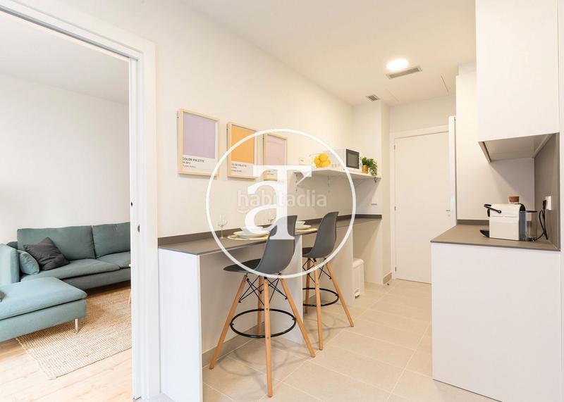 Foto 58e8c75d-5d8f-485d-88aa-f2cdfaa25348. Alquiler estudio en passatge de saladrigas 10 apartamento de alquiler temporal con 3 habitaciones dobles y piscina comunitaria en Barcelona