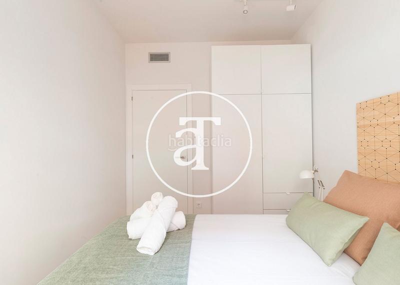 Foto 7fa948b5-7f57-4f0c-9df5-127fa32316a2. Alquiler estudio en passatge de saladrigas 10 apartamento de alquiler temporal con 3 habitaciones dobles y piscina comunitaria en Barcelona