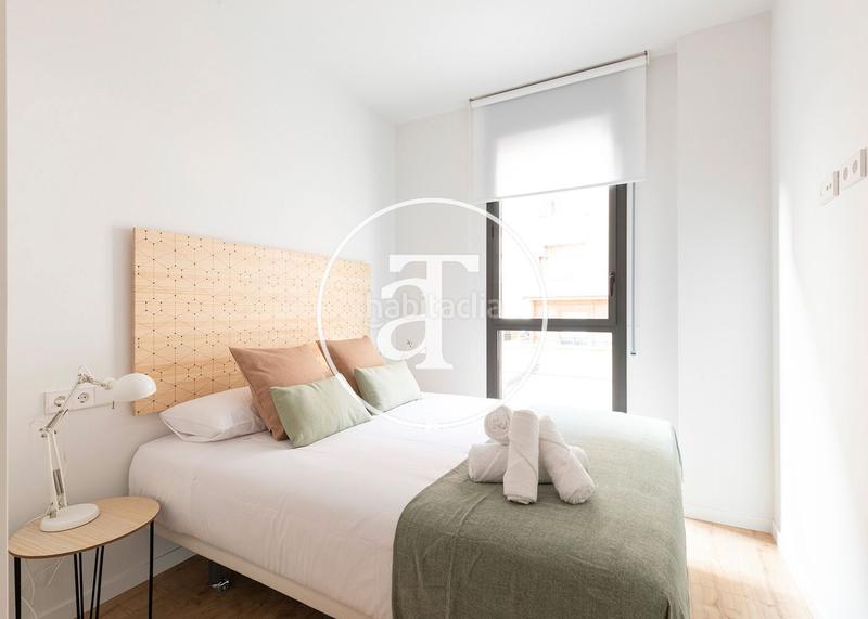 Foto b139e6fa-ac94-4eaf-875a-390212720bf3. Alquiler estudio en passatge de saladrigas 10 apartamento de alquiler temporal con 3 habitaciones dobles y piscina comunitaria en Barcelona