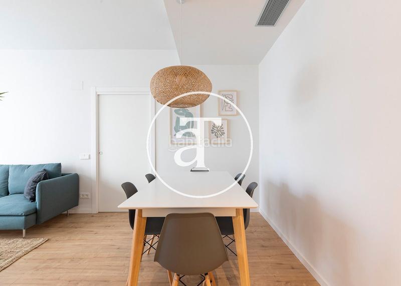 Foto b4d16e5a-1cd0-4584-a345-e37059ec6d04. Alquiler estudio en passatge de saladrigas 10 apartamento de alquiler temporal con 3 habitaciones dobles y piscina comunitaria en Barcelona