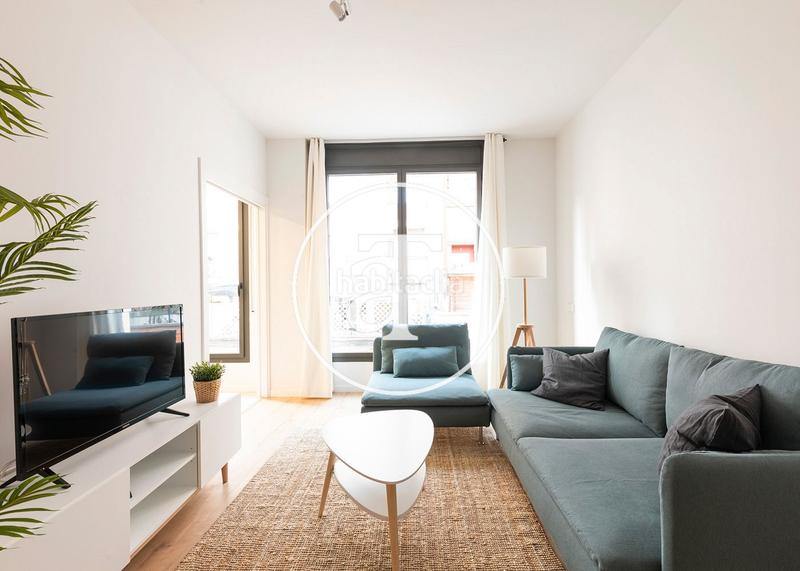 Foto f18d6c95-0d98-4579-a15a-3686e3e8108a. Alquiler estudio en passatge de saladrigas 10 apartamento de alquiler temporal con 3 habitaciones dobles y piscina comunitaria en Barcelona