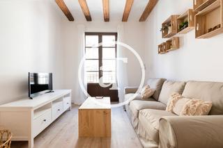Location Appartement à Carrer de joaquín costa 36. Alquiler temporal de apartamento de 3 habitaciones en barcelona
