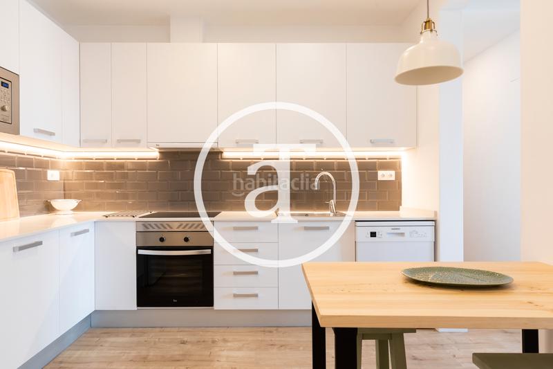 Foto 3f96e8ed-039c-4b16-ba5b-615380c1c3c1. Alquiler piso en carrer de joaquín costa 36 cómodo apartamento con excelente ubicación en Barcelona