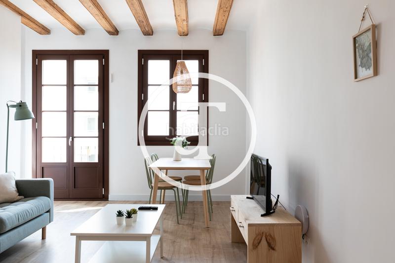 Foto 7c9ec7b5-fe5b-41ad-bf3a-0466fbb7c55d. Alquiler piso en carrer de joaquín costa 36 cómodo apartamento con excelente ubicación en Barcelona