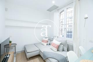 Miete Etagenwohnung  Carrer de felícia fuster i viladecans. Dúplex de alquiler temporal de 2 habitaciones  y terraza compart