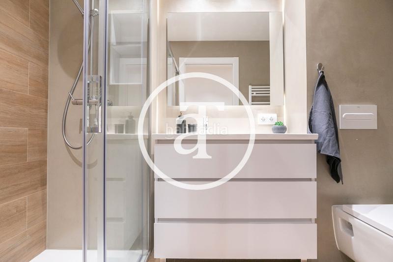 Foto e7fdde0c-063b-4b71-b756-4f8afe89cad1. Rent flat with heating in El Camp de l´Arpa del Clot Barcelona