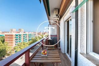 Alquiler Piso  Carrer de cantàbria. Piso de alquiler temporal de 2 habitaciones, estudio y terraza e