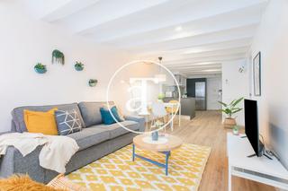 Location Appartement à Carrer de la lluna 3. Piso de alquiler temporal de 2 habitaciones en zona céntrica de