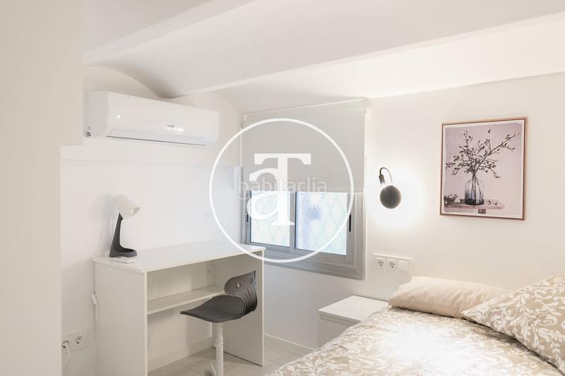 Foto 2b6212ae-4cfd-48f3-a46a-8bcbefbe948a. Alquiler dúplex en carrer de viladomat 213 dúplex de alquiler temporal de 2 habitaciones en eixample esquerra en Barcelona
