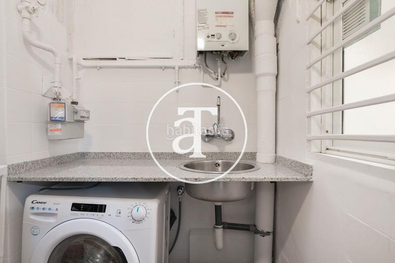 Foto 918d2355-ae7e-45c4-bc63-acbaec1afe69. Alquiler dúplex en carrer de viladomat 213 dúplex de alquiler temporal de 2 habitaciones en eixample esquerra en Barcelona