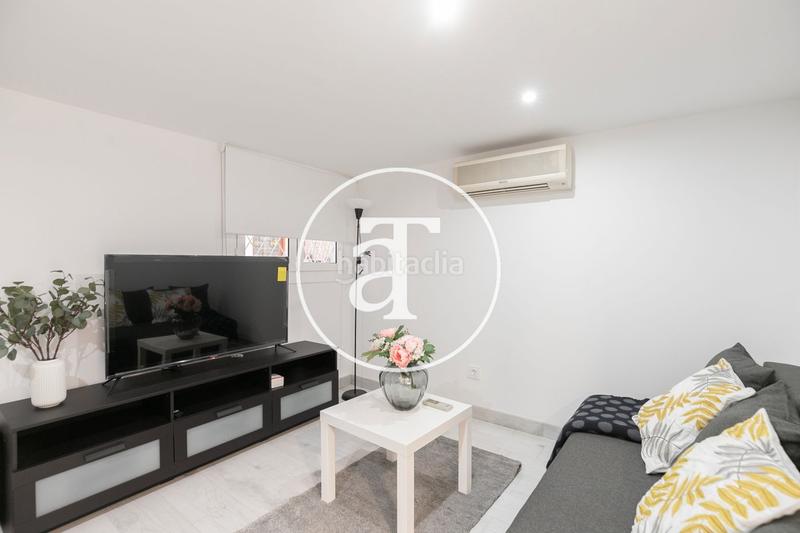 Foto a4e3a94c-4018-4038-9e29-caaa47145400. Alquiler dúplex en carrer de viladomat 213 dúplex de alquiler temporal de 2 habitaciones en eixample esquerra en Barcelona