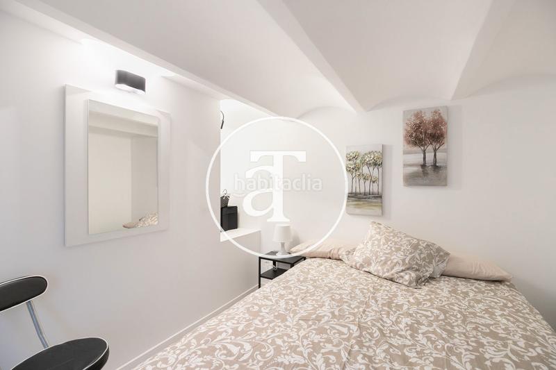 Foto e75fa561-682f-4b1f-8f8a-96e6b4fb63d1. Alquiler dúplex en carrer de viladomat 213 dúplex de alquiler temporal de 2 habitaciones en eixample esquerra en Barcelona