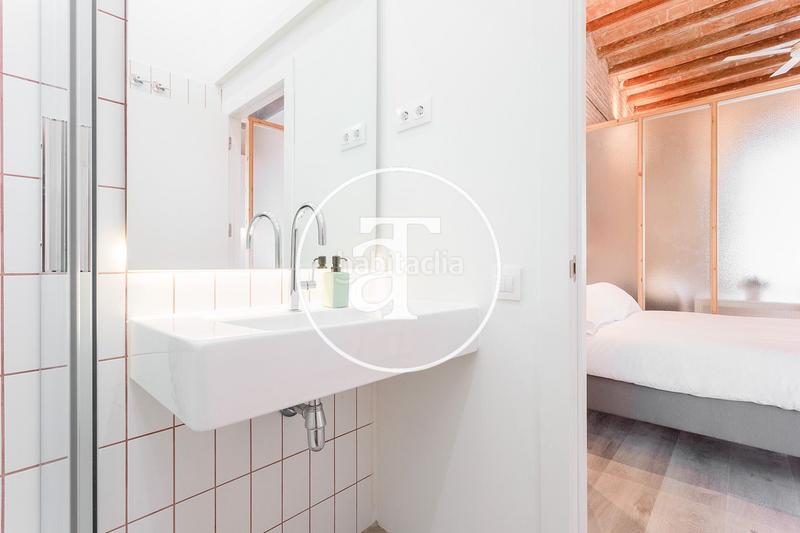 Foto a1977c51-15a6-4425-8e80-790f2d47efb2. Rent flat with heating in Vila de Gràcia Barcelona