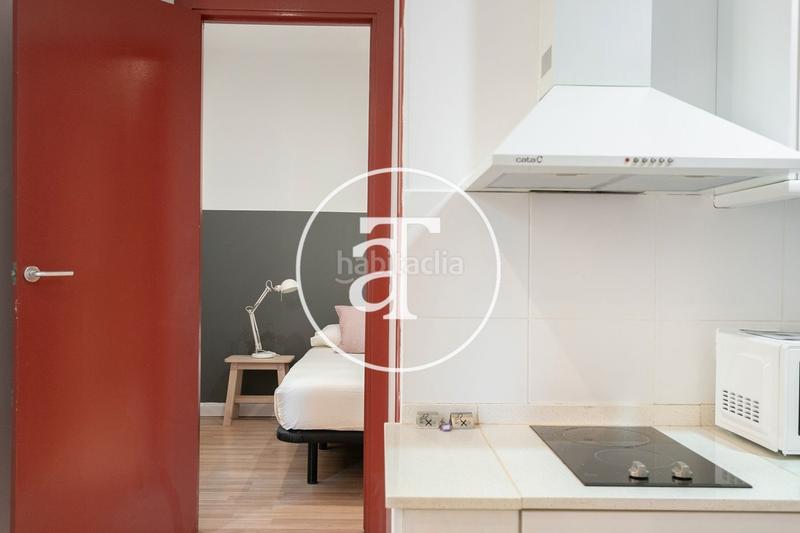 Foto 68aecc9c-f7e4-4850-b5ae-2e3105147242. Rent flat in carrer de vinaròs 11 in Barceloneta Barcelona