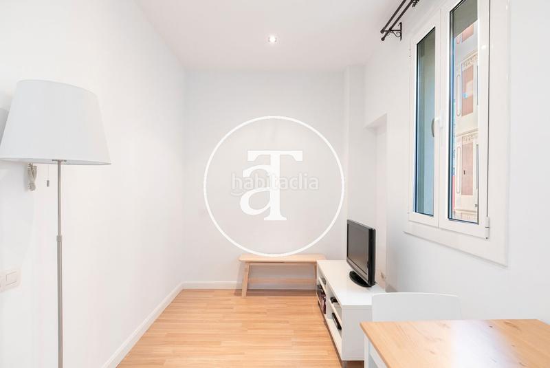 Foto 7f189e0b-cbc6-49ca-8fb9-a161590acc93. Rent flat in carrer de vinaròs 11 in Barceloneta Barcelona