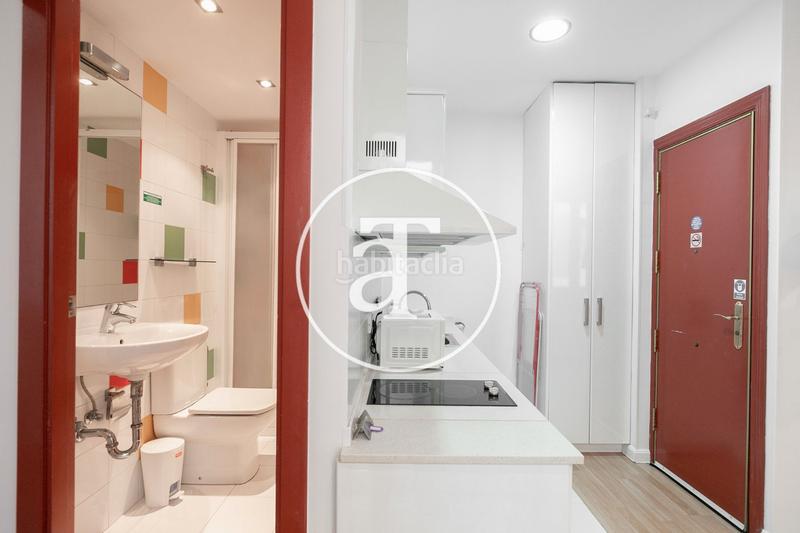 Foto 82a636b0-9c3d-4f8f-9b70-3e234cd25000. Rent flat in carrer de vinaròs 11 in Barceloneta Barcelona