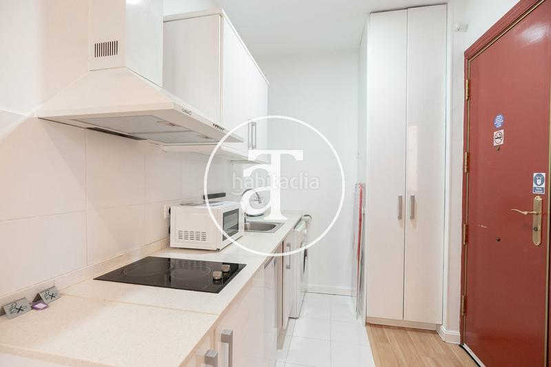 Foto 995802bc-401f-4a99-a2df-c393e26d6f76. Rent flat in carrer de vinaròs 11 in Barceloneta Barcelona